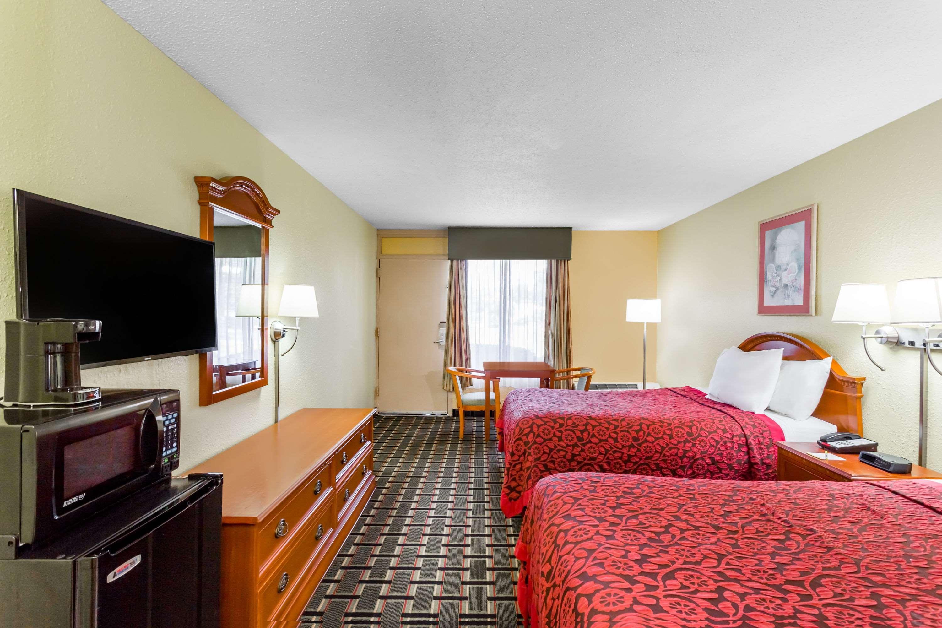 Red Roof Inn Savannah - Southside/Midtown Extérieur photo